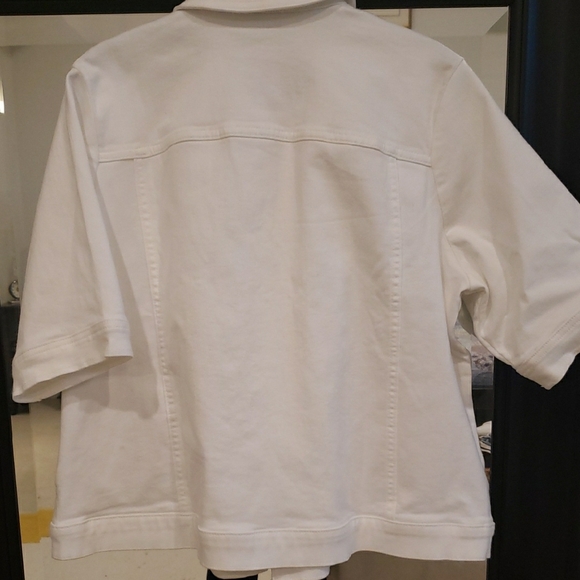 White Button-Up Jacket - Picture 4 of 4